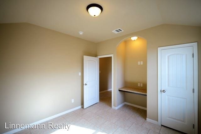 Building Photo - 1206 Vanguard Ln