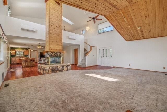 Building Photo - 1586 Echo Cir