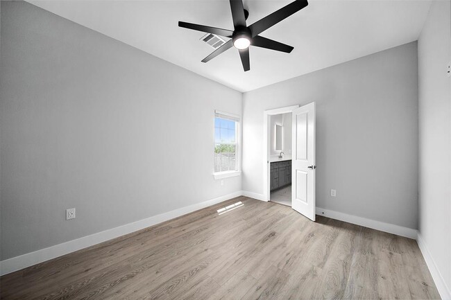 Building Photo - 10113 Porto Rico Rd