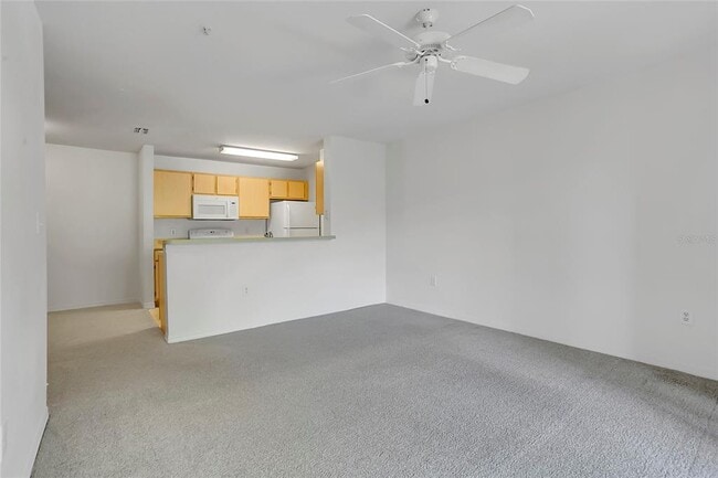 Building Photo - 5467 Vineland Rd