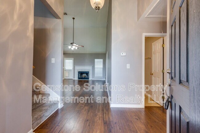Building Photo - 3011 Baker Way