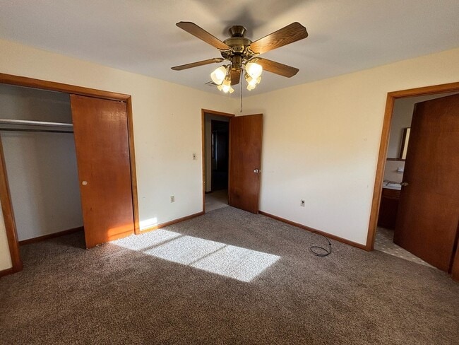 Building Photo - Wonderful Home With Lots Of Charm. Located in Seale Alabama!