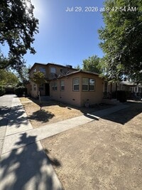 Building Photo - 3861