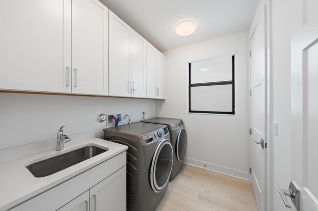 Building Photo - 13185 Faberge Pl