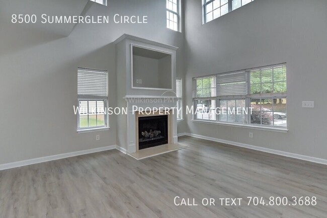 Building Photo - 8500 Summer Glen Cir