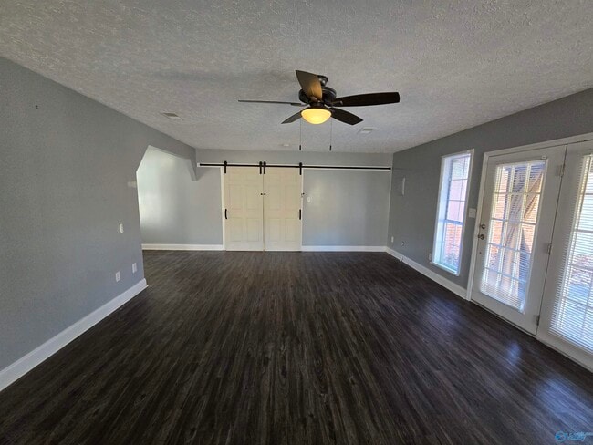 Building Photo - 159 Mallard Dr