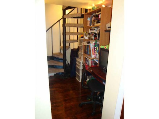 hallway to loft used as an office/for storage - 1107 S Peters St