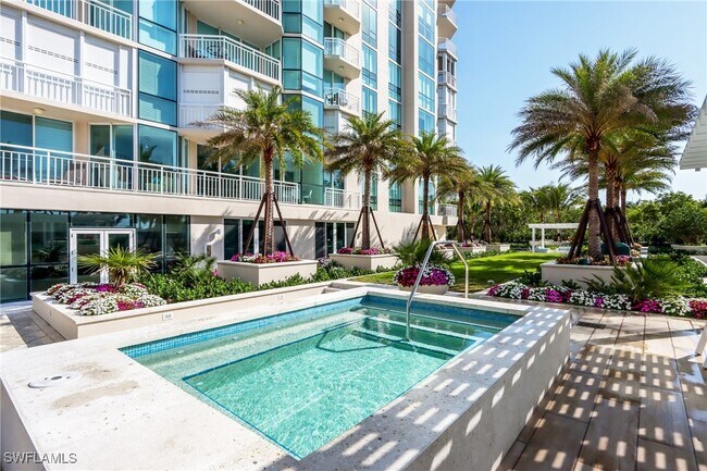 Building Photo - 4255 Gulf Shore Blvd N