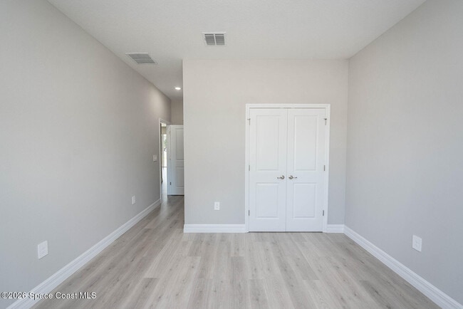 Building Photo - 1106 Homer St NW