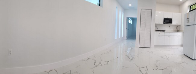 Building Photo - 590 Ragan Dr