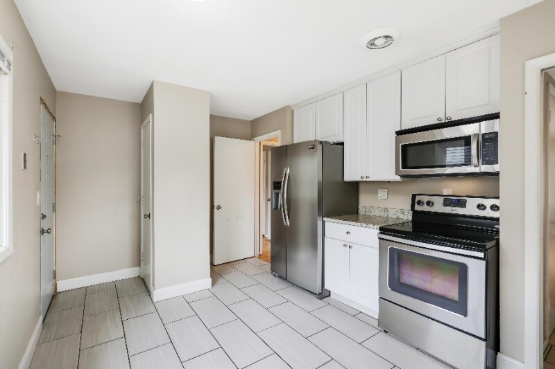 Building Photo - 6332 Xerxes Ave S