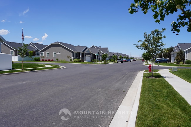 Building Photo - 3977 W Penstemon Wy