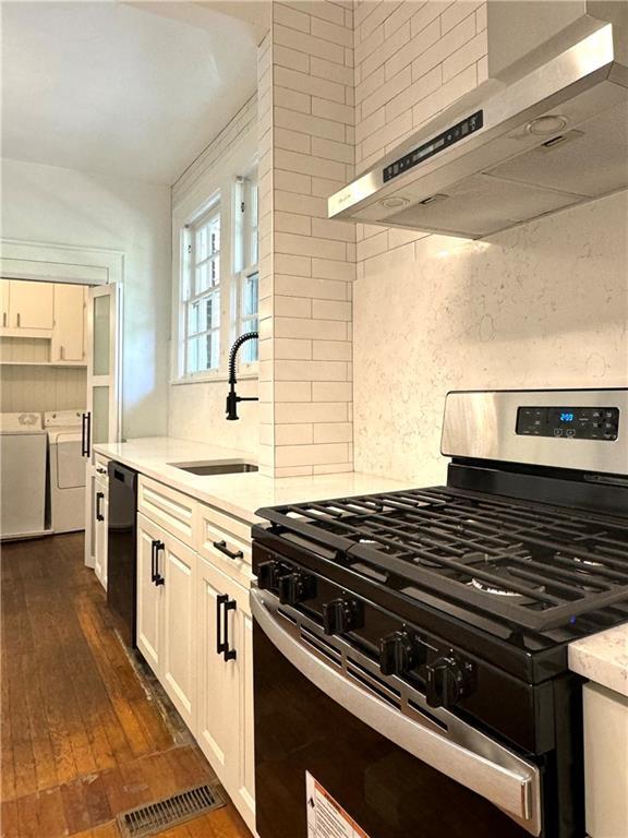 Building Photo - 46 Delmont Dr NE