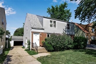 Building Photo - 42 Layton Ave