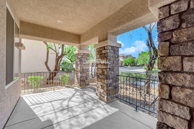 Building Photo - 8445 Cambrils Ave