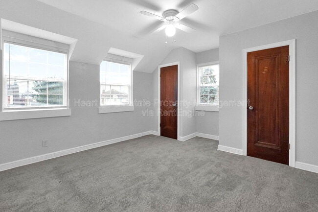 Building Photo - 973 Kelton Ave