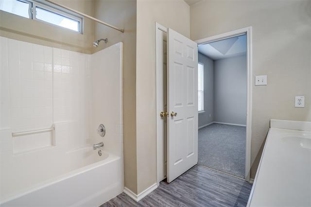 Building Photo - 5148 Senator Dr