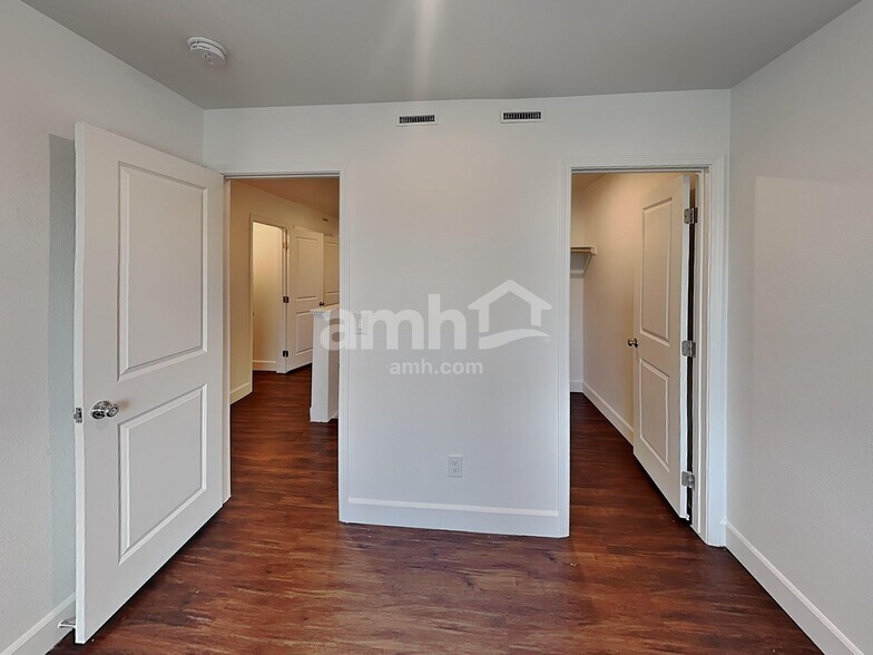 Building Photo - 2754 Hot Cider Ave