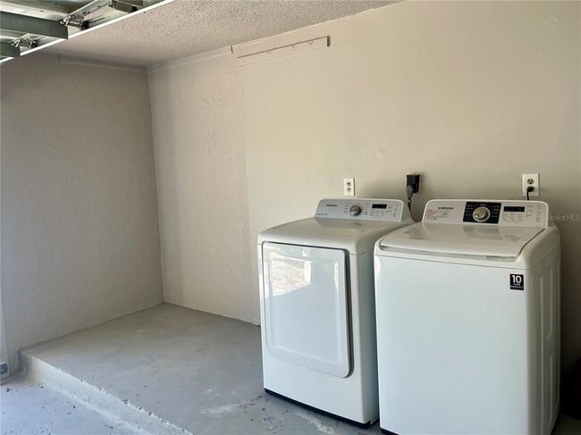 Building Photo - 11241 Temple Ct