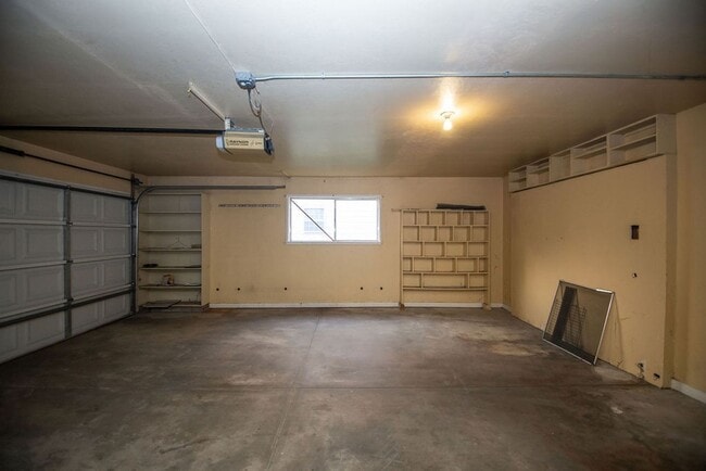 Building Photo - 1712 S Whitcomb St