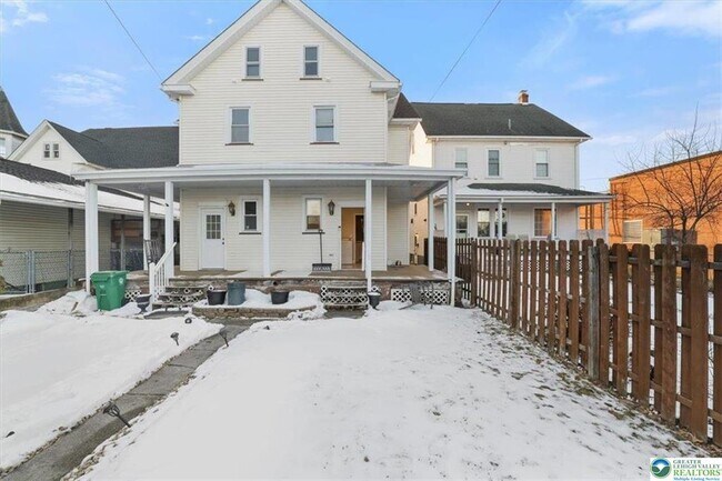 Building Photo - 193 S 4th St