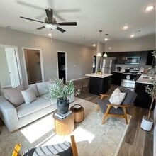 Building Photo - 638-640 Dara - 640