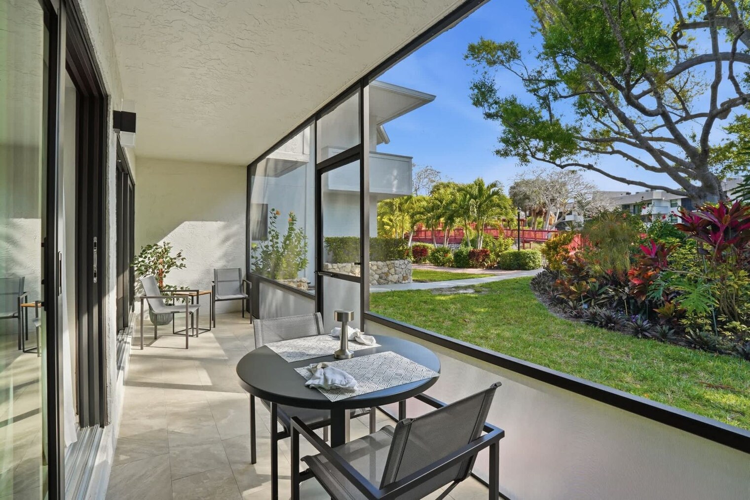 Building Photo - 600 Neapolitan Way
