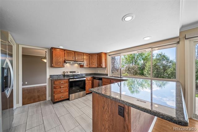 Building Photo - 6521 S Pontiac Ct