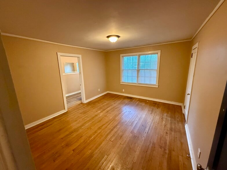 Building Photo - 340 N Elbert St