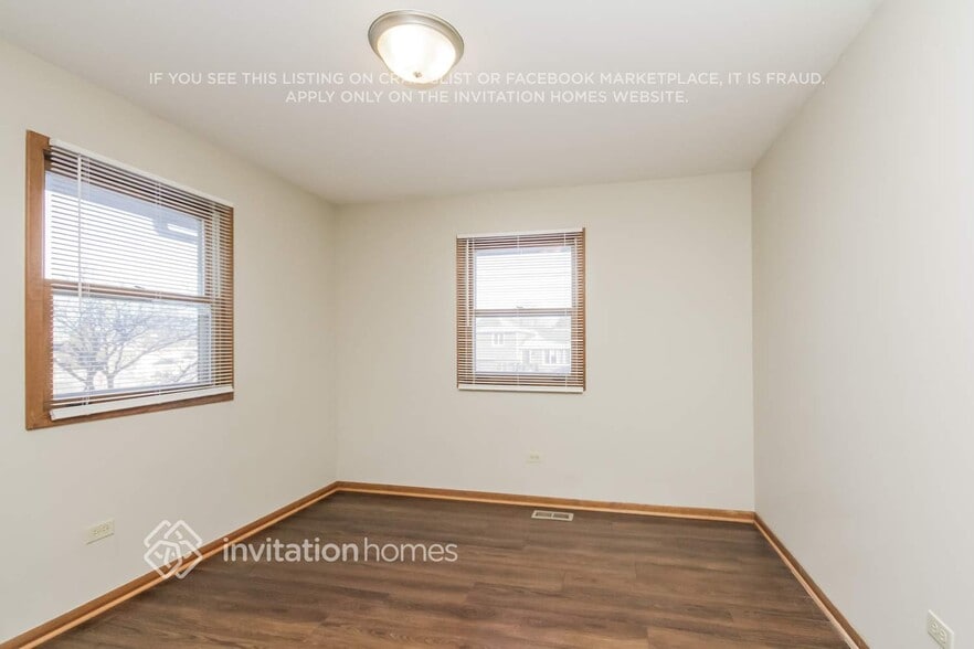 Building Photo - 3818 Jonathan Simpson Dr