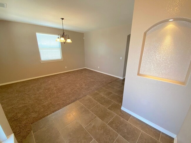 Building Photo - East El Paso LARGE 4bed/2.5bath Refrig A/C!