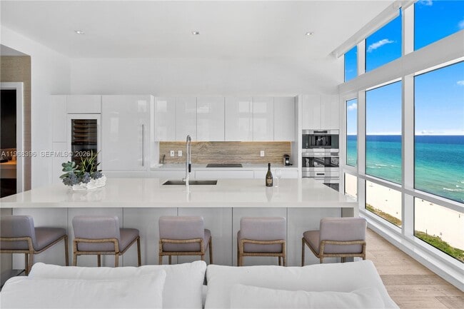 Building Photo - 102 24th St