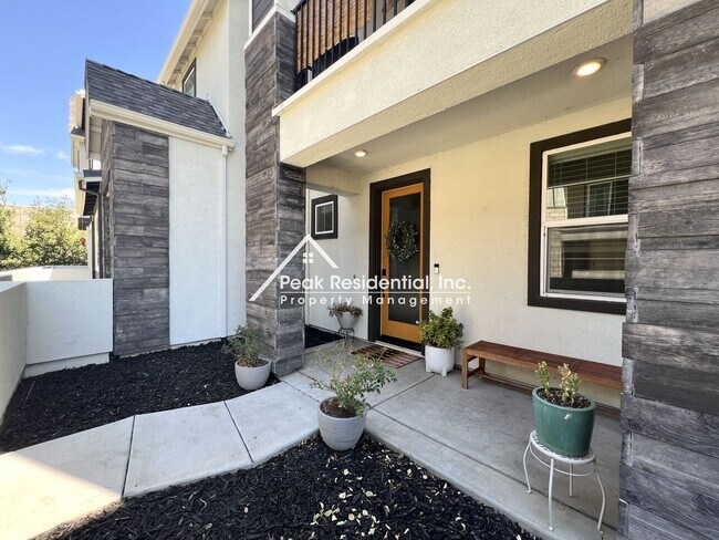 Building Photo - 3069 High Meadow Walk