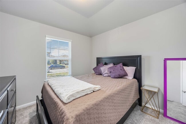 Building Photo - 6915 Ventura Dr