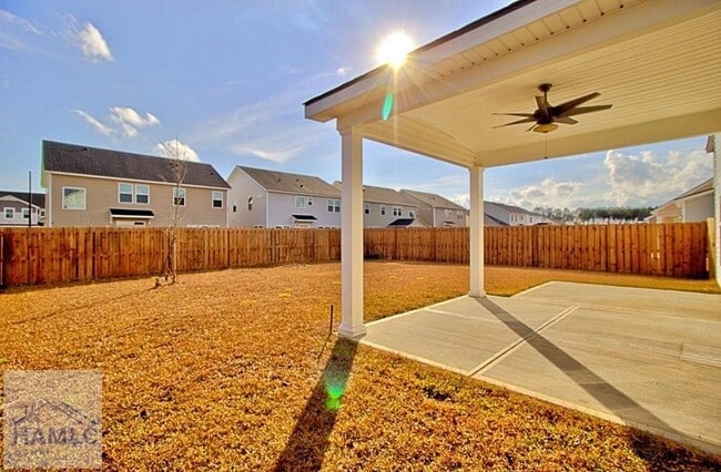 Building Photo - 25 Ashmont St