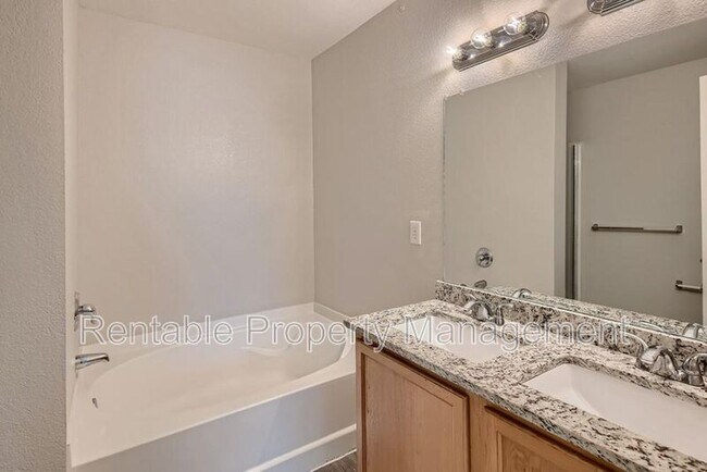 Building Photo - 4025 Golden Horn Ln