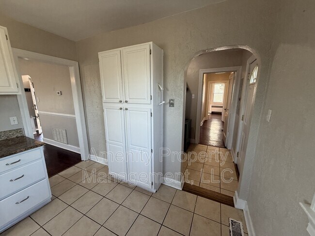 Building Photo - 325 67th St