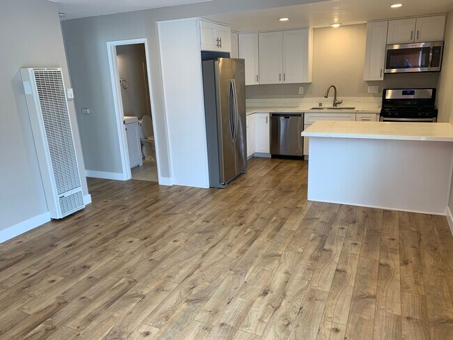 Building Photo - 3673 Cherokee Ave