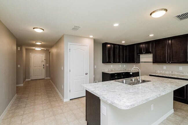 Building Photo - 11520 Southern Creek Dr