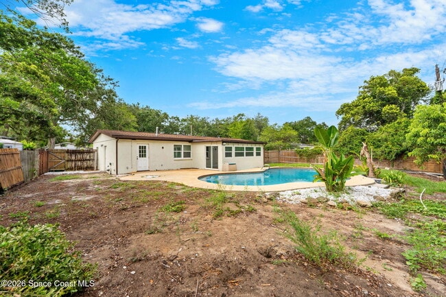 Building Photo - 2426 Clemson Dr
