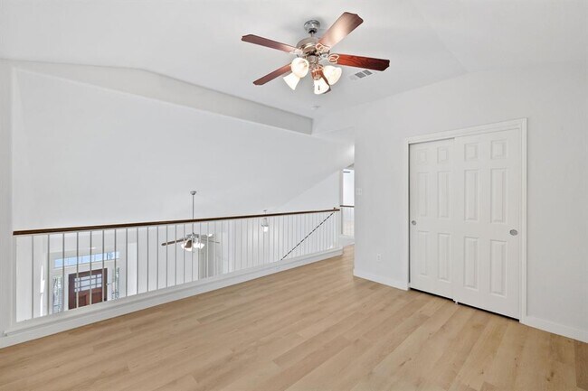 Building Photo - 1708 Rockland Dr