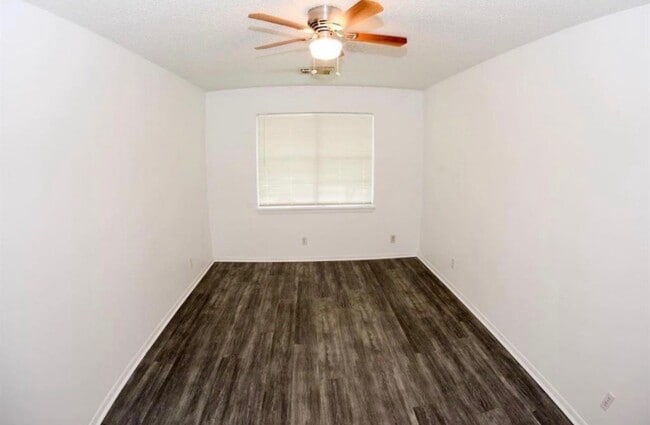 Building Photo - 4510 Pecan Park Cir