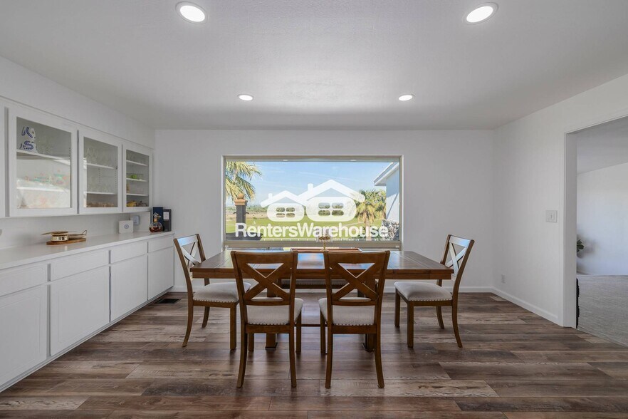 Building Photo - 7520 Estrella Pkwy