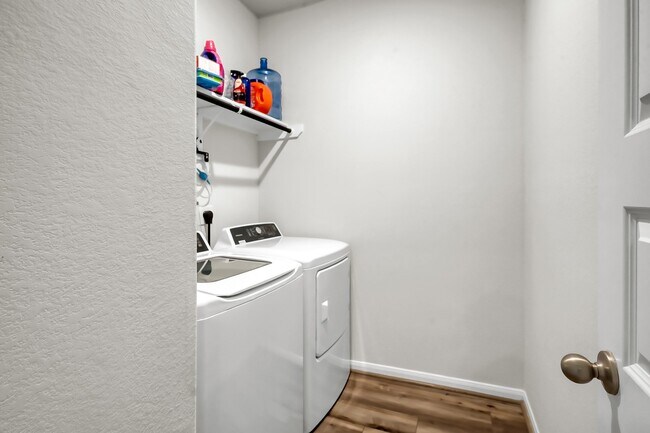 Building Photo - 8316 Bristlecone Pne Wy