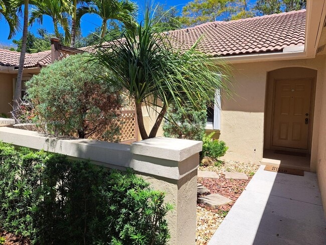 Building Photo - 2075 Borealis Way