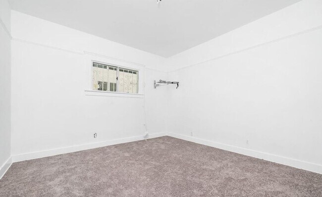 Building Photo - 59(454)