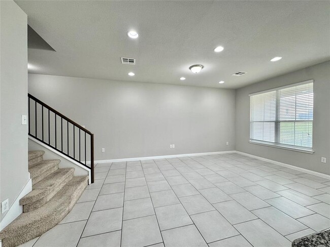 Building Photo - 113 Homily Dr