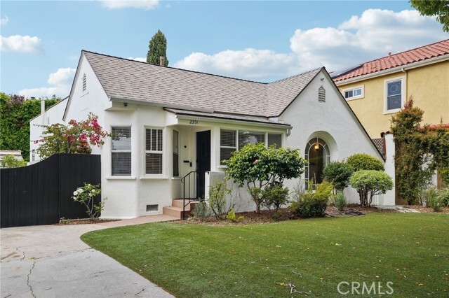 Primary Photo - 2351 Camden Ave