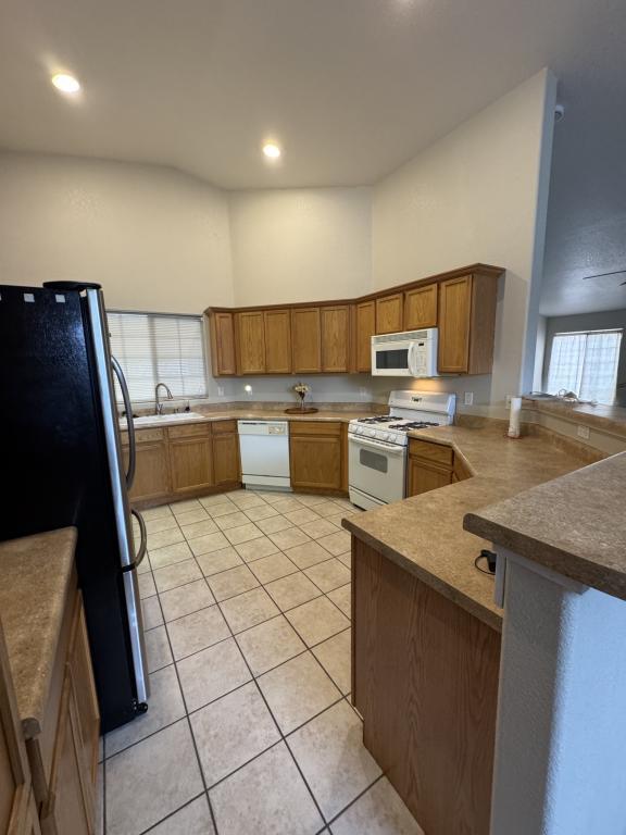 Building Photo - 3858 E Ames Ave