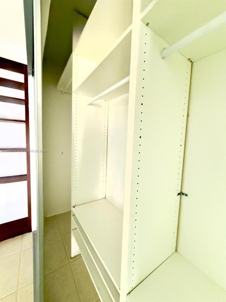 Building Photo - 258 Sheffield K